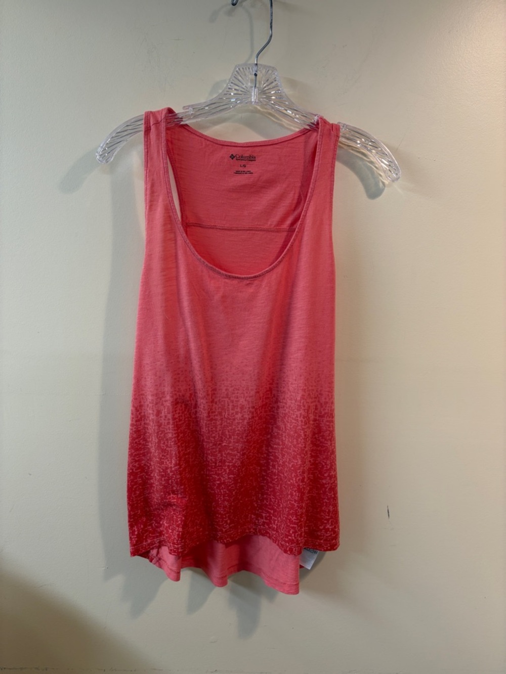 Columbia Women's Coral to Deep Pink Ombre Tank Top